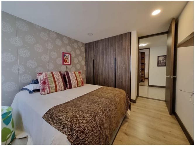 Apartamento en venta en Los Naranjos, Medellín · foto 14 de 21
