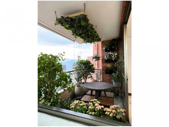 Apartamento de 4 alcobas en venta en El Poblado, Medellín, 243 m² · foto 3 de 24