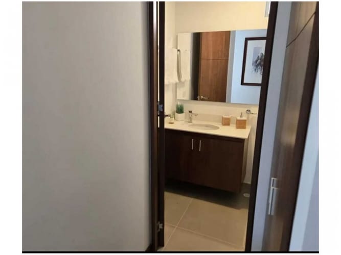 Apartamento de 3 alcobas en venta en Los Naranjos, Medellín, 110 m² · foto 11 de 15