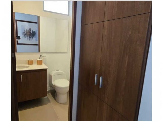 Apartamento de 3 alcobas en venta en Los Naranjos, Medellín, 110 m² · foto 12 de 15