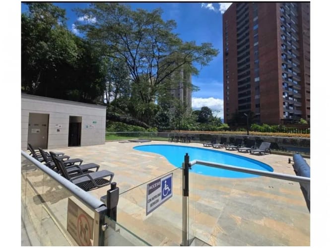 Apartamento de 3 alcobas en venta en Los Naranjos, Medellín, 110 m² · foto 15 de 15