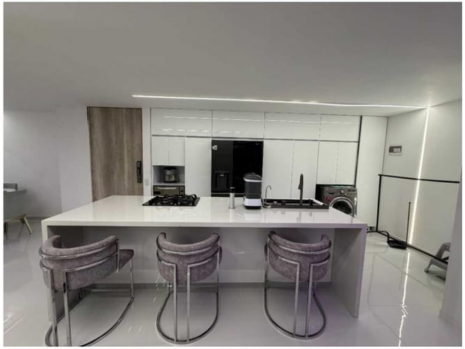 Apartamento de 3 alcobas en venta en El Poblado, Medellín, 120 m² · foto 8 de 20