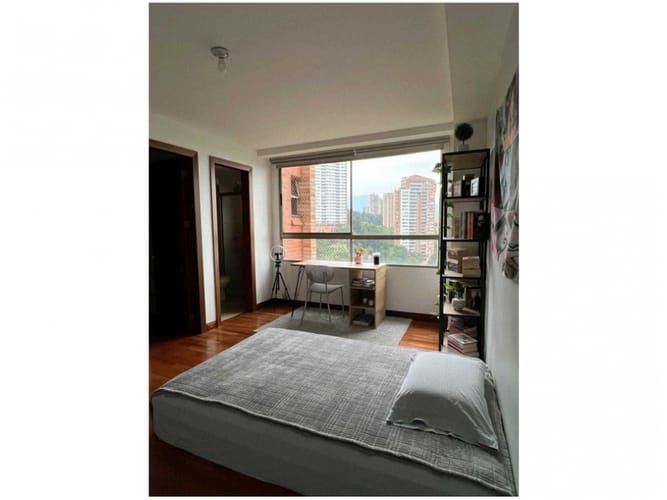 Apartamento de 4 alcobas en venta en El Poblado, Medellín, 243 m² · foto 17 de 24