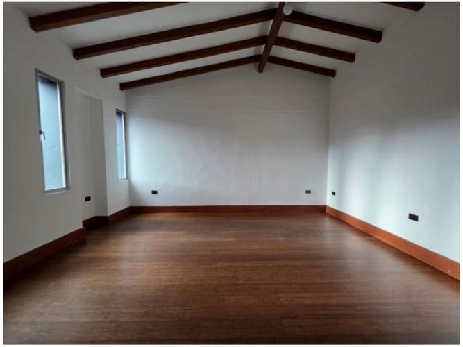 Casa de 4 alcobas en venta en Loma Del Escobero, Envigado, 600 m² · foto 13 de 24