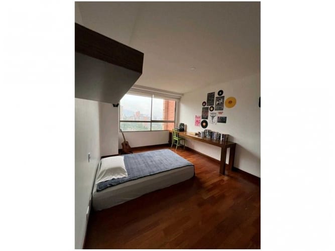 Apartamento de 4 alcobas en venta en El Poblado, Medellín, 243 m² · foto 18 de 24
