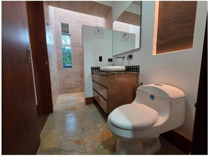 Casa de 4 alcobas en venta en Loma Del Escobero, Envigado, 600 m² · foto 14 de 24