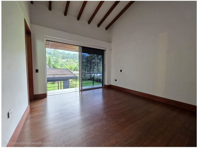 Casa de 4 alcobas en venta en Loma Del Escobero, Envigado, 600 m² · foto 15 de 24