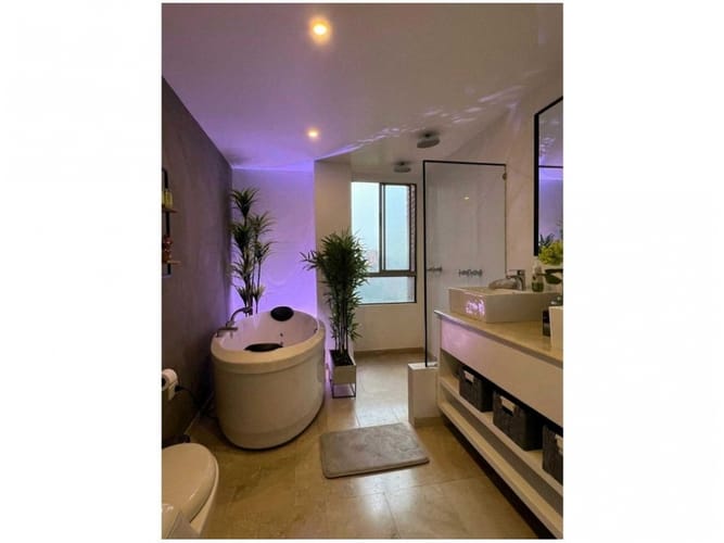 Apartamento de 4 alcobas en venta en El Poblado, Medellín, 243 m² · foto 20 de 24