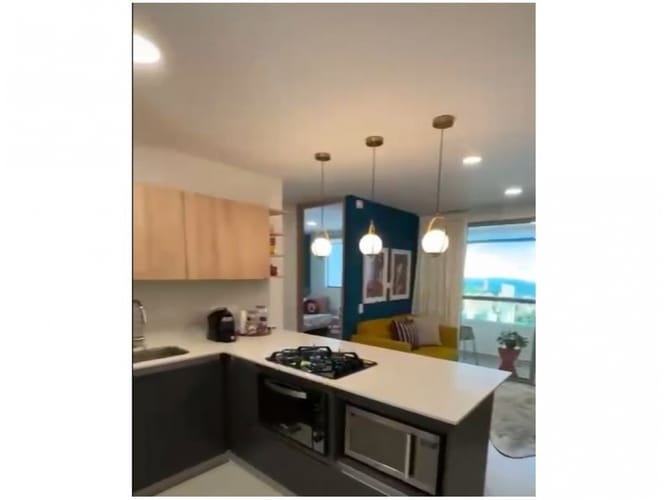 Apartamento de 3 alcobas en venta en El Poblado, Medellín, 105 m² · foto 6 de 10