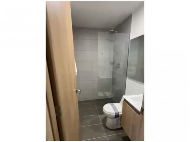 Apartamento de 3 alcobas en venta en El Poblado, Medellín, 105 m² · foto 10 de 10