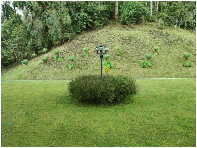 Casa en venta en Loma Del Chocho, Envigado · foto 3 de 13