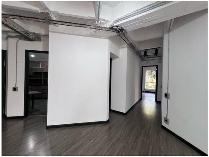 Apartamento de 2 alcobas en venta en San Lucas, Medellín, 127 m² · foto 3 de 13