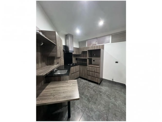 Apartamento de 2 alcobas en venta en San Lucas, Medellín, 127 m² · foto 4 de 13