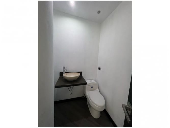 Apartamento de 2 alcobas en venta en San Lucas, Medellín, 127 m² · foto 6 de 13