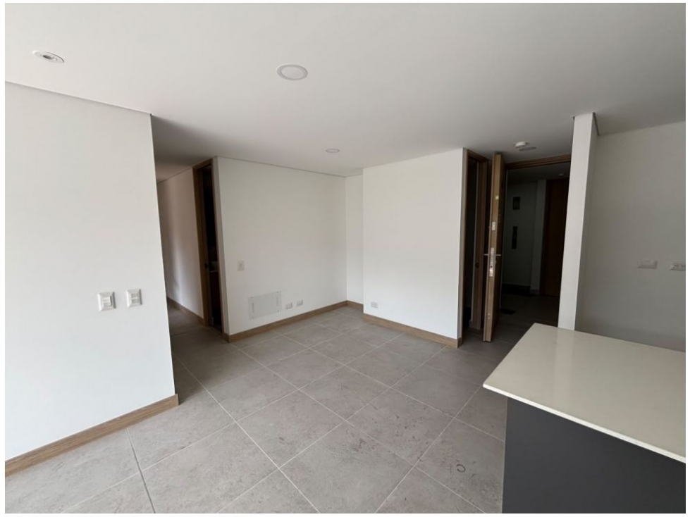 Apartamento en venta en El Poblado, Medellín · foto 7 de 24