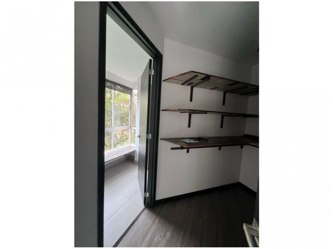 Apartamento de 2 alcobas en venta en San Lucas, Medellín, 127 m² · foto 12 de 13
