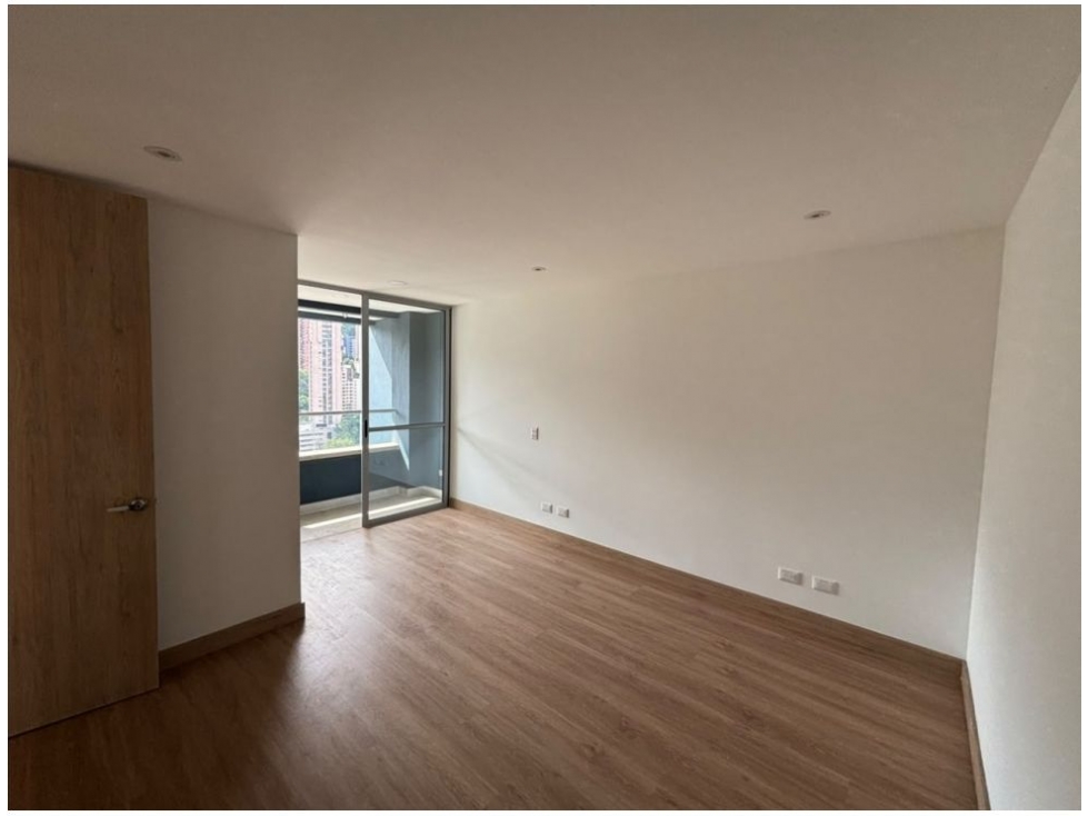 Apartamento en venta en El Poblado, Medellín · foto 18 de 24