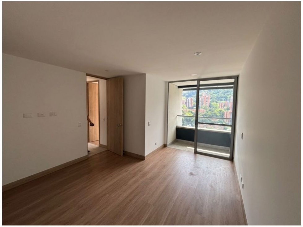 Apartamento en venta en El Poblado, Medellín · foto 19 de 24