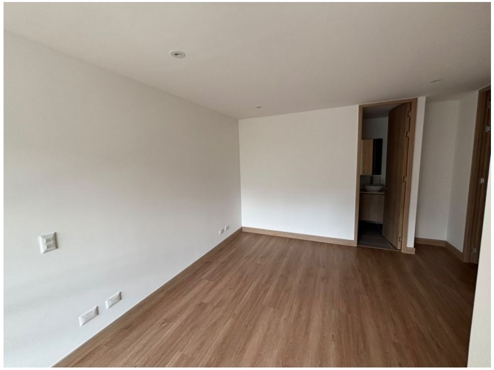 Apartamento en venta en El Poblado, Medellín · foto 20 de 24