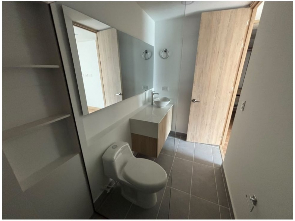 Apartamento en venta en El Poblado, Medellín · foto 22 de 24
