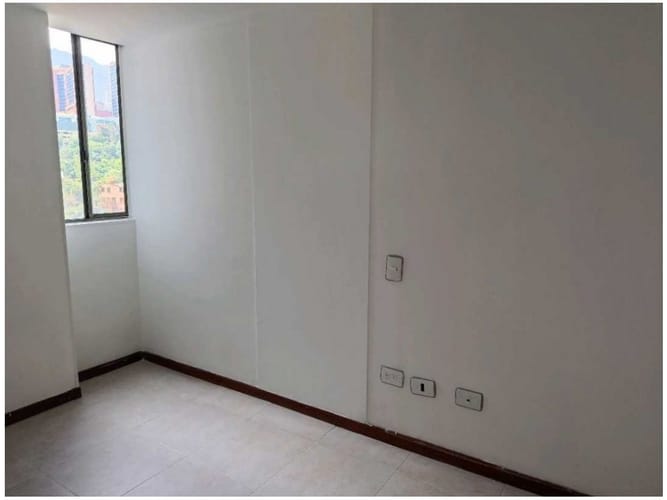 Apartamento de 3 alcobas en venta en El Poblado, Medellín, 76 m² · foto 6 de 16