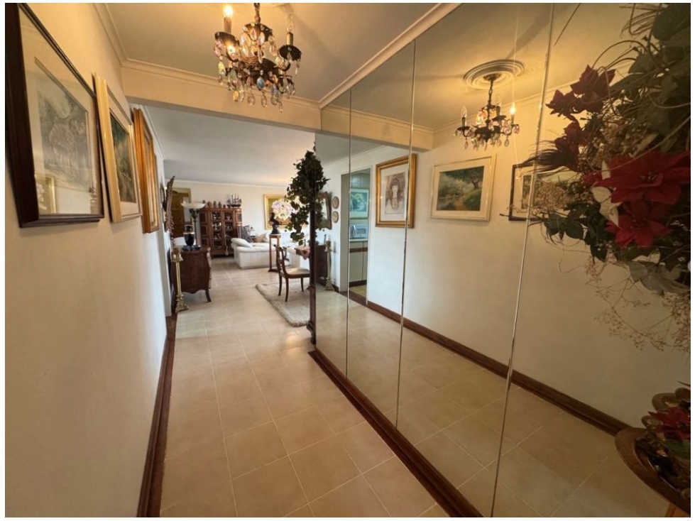 Apartamento en venta en El Poblado, Medellín · foto 11 de 21
