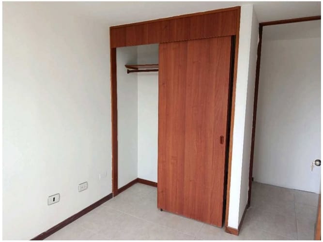 Apartamento de 3 alcobas en venta en El Poblado, Medellín, 76 m² · foto 12 de 16