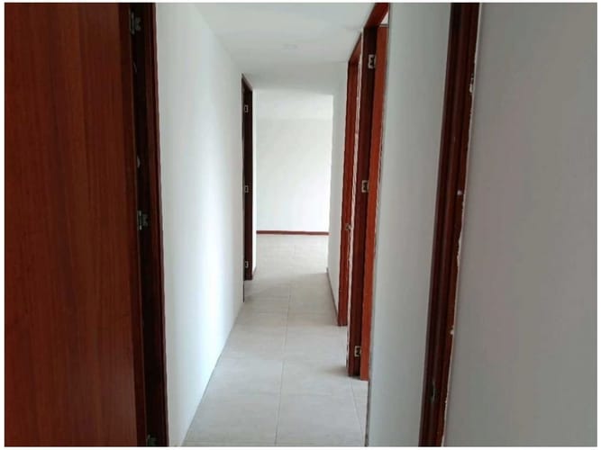 Apartamento de 3 alcobas en venta en El Poblado, Medellín, 76 m² · foto 14 de 16