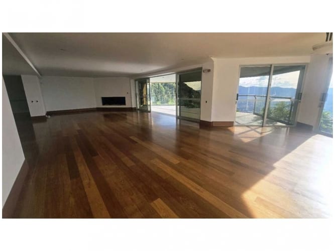Casa de 3 alcobas en venta en Vía Las Palmas, Envigado, 540 m² · foto 9 de 24