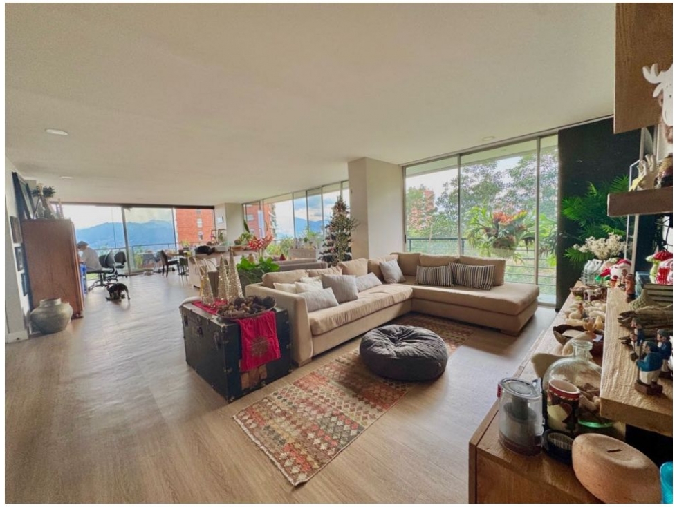 Apartamento en venta en El Poblado, Medellín · foto 5 de 14
