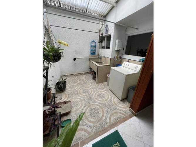 Casa de 5 alcobas en venta en Simon Bolivar, Medellín, 174 m² · foto 7 de 10