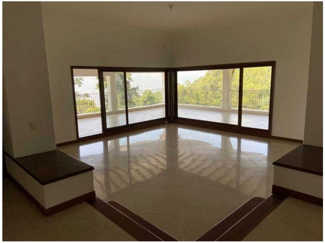 Casa de 9 alcobas en venta en El Poblado, Medellín, 1200 m² · foto 4 de 24