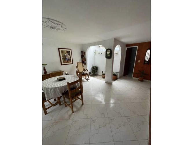 Casa de 5 alcobas en venta en Simon Bolivar, Medellín, 174 m² · foto 10 de 10