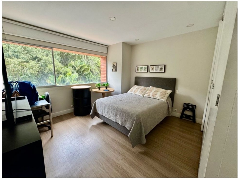 Apartamento en venta en El Poblado, Medellín · foto 8 de 14