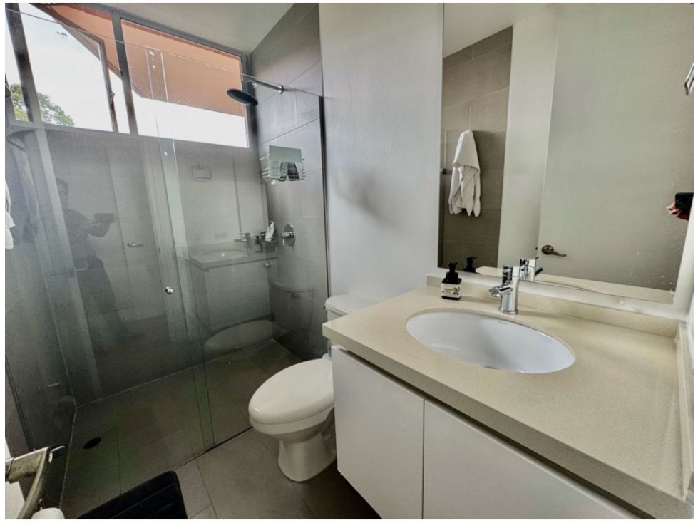 Apartamento en venta en El Poblado, Medellín · foto 11 de 14