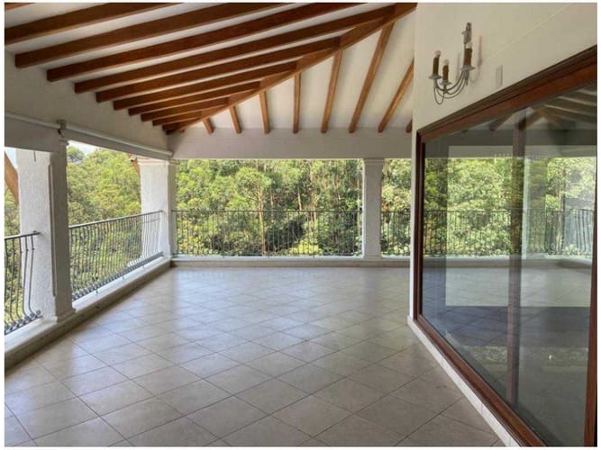 Casa de 9 alcobas en venta en El Poblado, Medellín, 1200 m² · foto 11 de 24