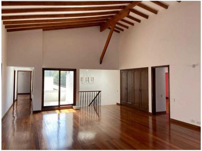 Casa de 9 alcobas en venta en El Poblado, Medellín, 1200 m² · foto 12 de 24