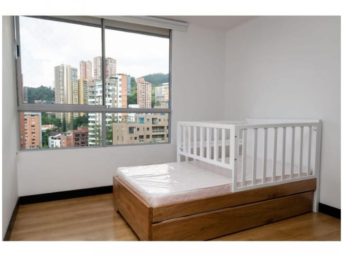 Apartamento de 4 alcobas en venta en El Poblado, Medellín, 135 m² · foto 8 de 13
