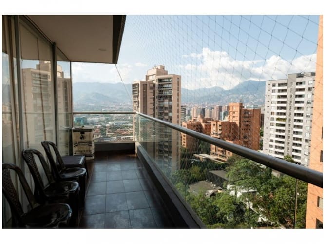 Apartamento de 4 alcobas en venta en El Poblado, Medellín, 135 m² · foto 10 de 13
