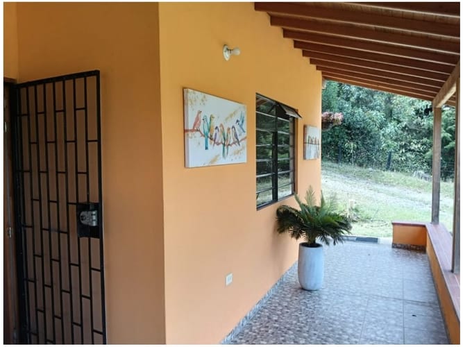 Casa de 3 alcobas en venta en Santa Elena, Medellín · foto 4 de 22