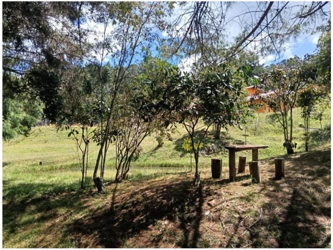 Casa de 3 alcobas en venta en Santa Elena, Medellín · foto 20 de 22