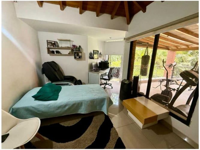 Casa de 4 alcobas en venta en El Poblado, Medellín, 300 m² · foto 10 de 15