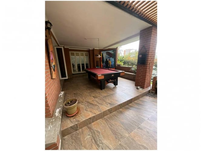 Casa de 4 alcobas en venta en El Poblado, Medellín, 300 m² · foto 14 de 15