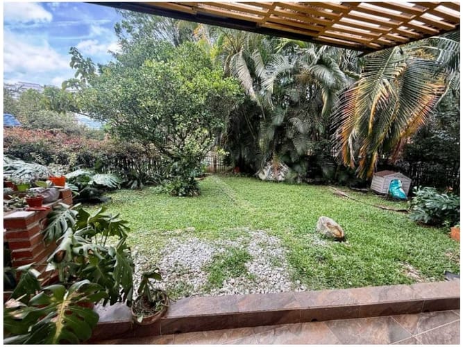 Casa de 4 alcobas en venta en El Poblado, Medellín, 300 m² · foto 15 de 15