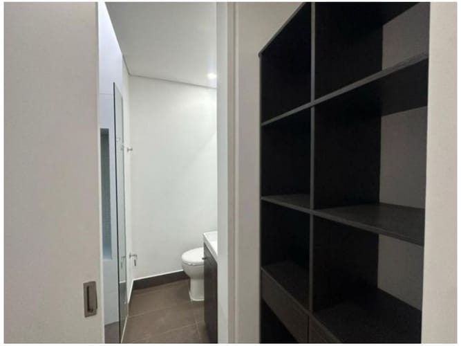 Casa de 3 alcobas en venta en Loma El Atravesado, Envigado, 290 m² · foto 7 de 24