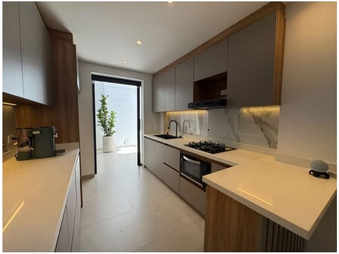 Casa de 4 alcobas en venta en Llano Grande, Rionegro, 165 m² · foto 4 de 24