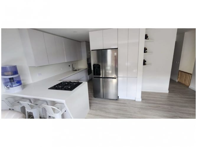 Casa de 3 alcobas en venta en Loma El Atravesado, Envigado, 290 m² · foto 14 de 24