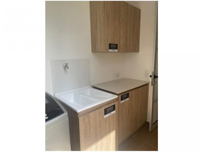 Casa de 3 alcobas en venta en Lomitas, La Ceja, 140 m² · foto 6 de 10