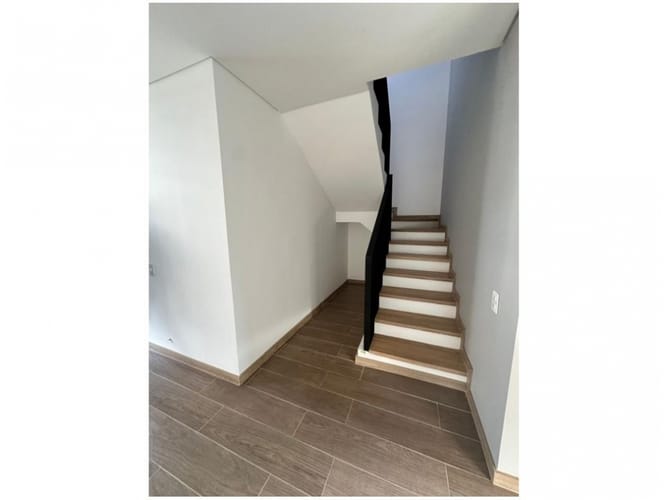 Casa de 3 alcobas en venta en Lomitas, La Ceja, 140 m² · foto 9 de 10