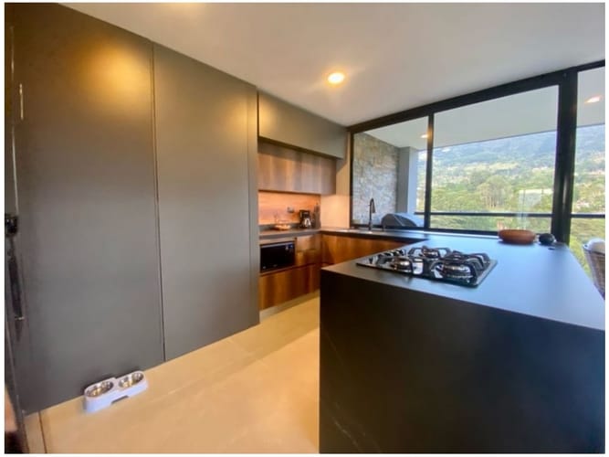 Apartamento de 3 alcobas en venta en Loma De Las Brujas, Envigado, 166 m² · foto 6 de 24